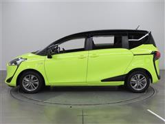 シエンタ HEV G クエロ