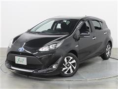 トヨタ アクア S スタイルBK