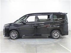 ヴォクシー HEV S-G 8ニン