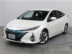 トヨタ プリウス PHEV A