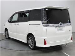 ヴォクシー HEV ZSキラメキ2