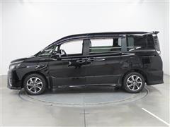 ヴォクシー ZS 8ニン