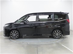 ノア HEV S-Z