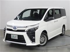 トヨタ ヴォクシー HEV ZSキラメキ3