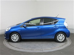 アクア S アウトレット