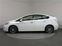 プリウスPHV G アウトレット