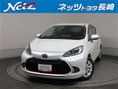 トヨタ　アクア Z