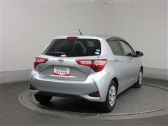 ヴィッツ Fセーフティエディション3