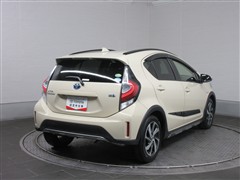 アクア クロスオーバー