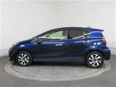 アクア S スタイルブラック