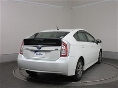 プリウス S アウトレット