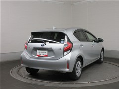 アクア Sスタイルブラック