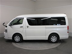 ハイエースV SーGLダークフ2アウト