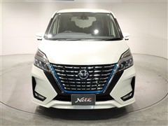 セレナ E-パワー ハイウェイスターV