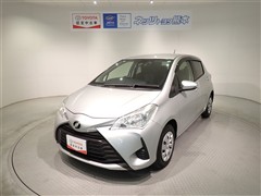 トヨタ　ヴィッツ F