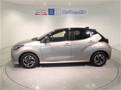 ヤリス ハイブリッド X