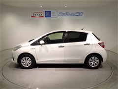 ヴィッツ ハイブリッド F