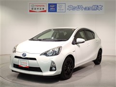 トヨタ アクア G