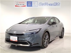 トヨタ　プリウス Z