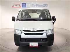 ハイエースバン デラックス