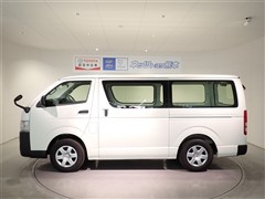 ハイエースバン デラックス