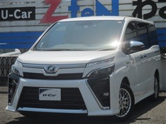 トヨタ ヴォクシー HV ZSキラメキ2