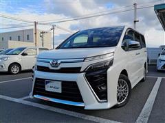 トヨタ ヴォクシー HV ZSキラメキ3
