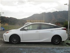 プリウス S セーフティプラス2