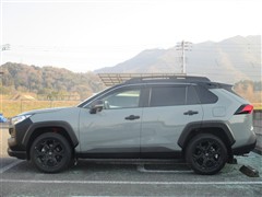 RAV4 アドベンチャー オフパ2