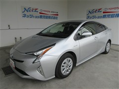 トヨタ プリウス S