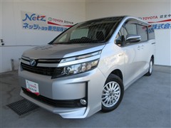 トヨタ ヴォクシー HEV V