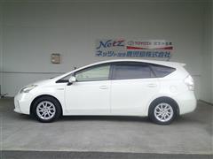 プリウスアルファ S