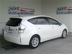 プリウスアルファ S