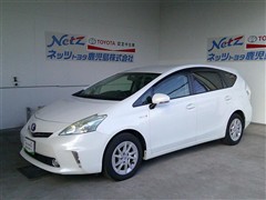 プリウスアルファ S