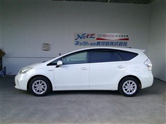 プリウスアルファ S