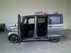 N-BOX カスタムG LターボHS