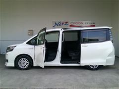 ヴォクシー HEV V