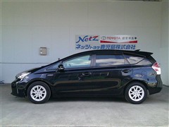 プリウスアルファ S