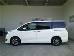 エスクァイアHEV GIプレPブラッ