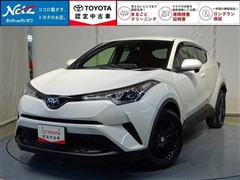 トヨタ C-HR S-T
