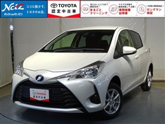 トヨタ ヴィッツ F