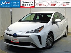 トヨタ プリウス S