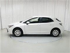 カローラスポーツ G X