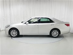 クラウンロイヤルHV ロイヤルサルーン4