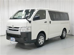 トヨタ レジアスエースバン DX