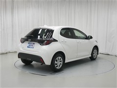 ヤリス X