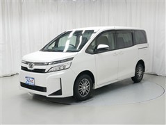 トヨタ ヴォクシー X