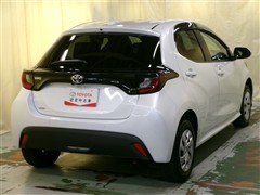 ヤリス X 4WD