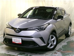 トヨタ　C-HR S-T LEDパッケージ