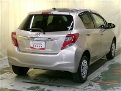 ヴィッツ F 4WD